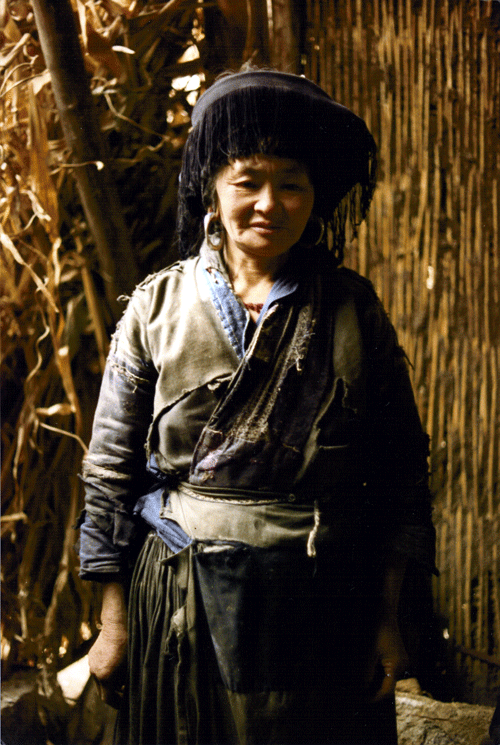 miao woman